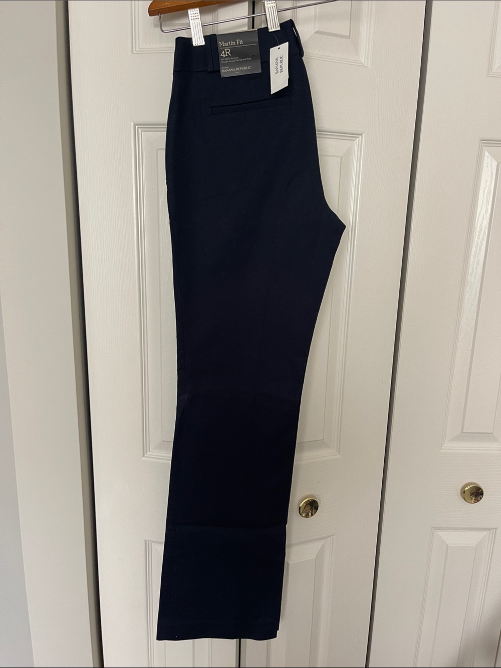 Banana Republic Women’s Trousers Martin Straight Fit Pants in dark Navy Blue